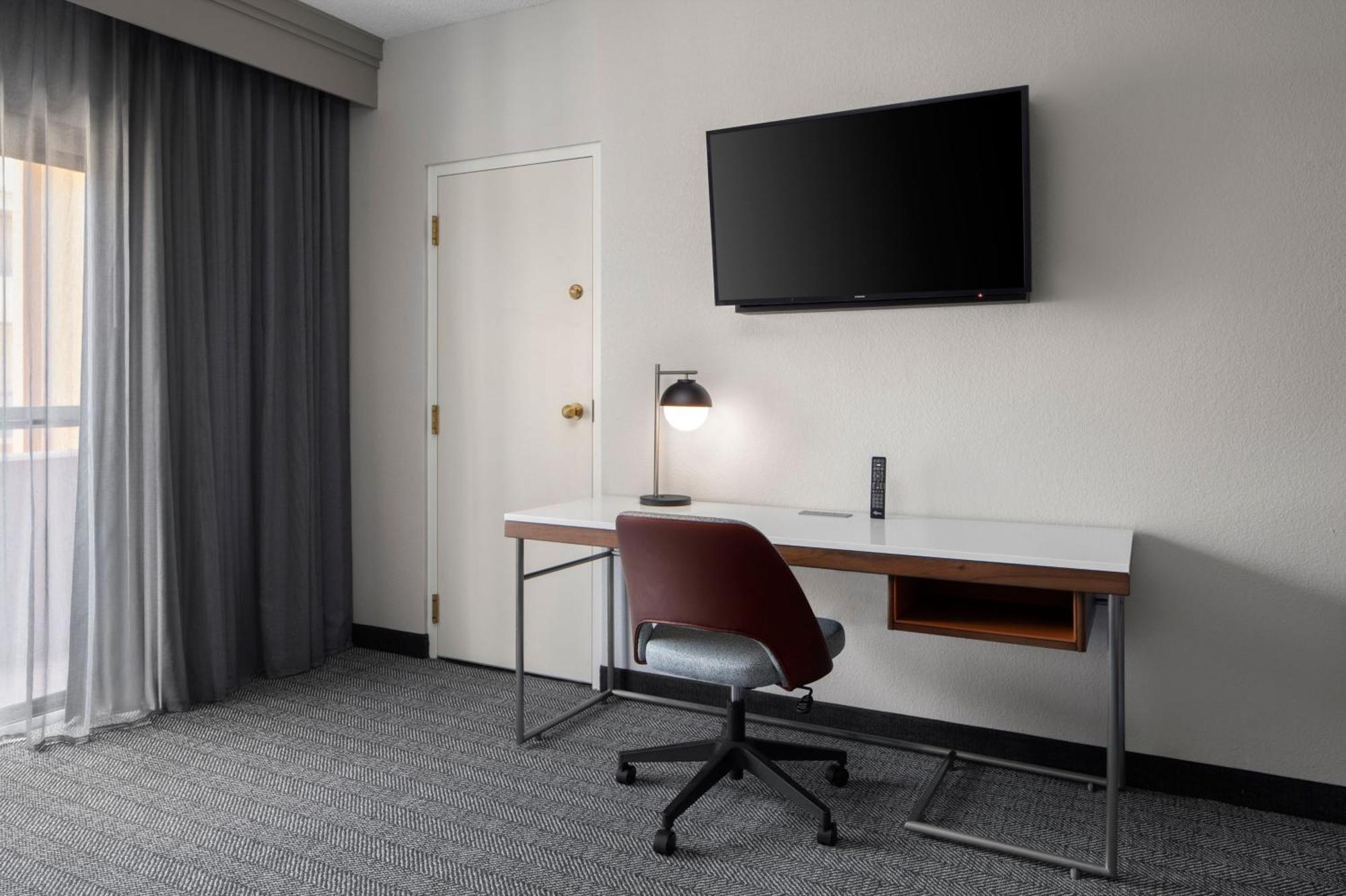 Courtyard By Marriott Little Rock West Exterior foto