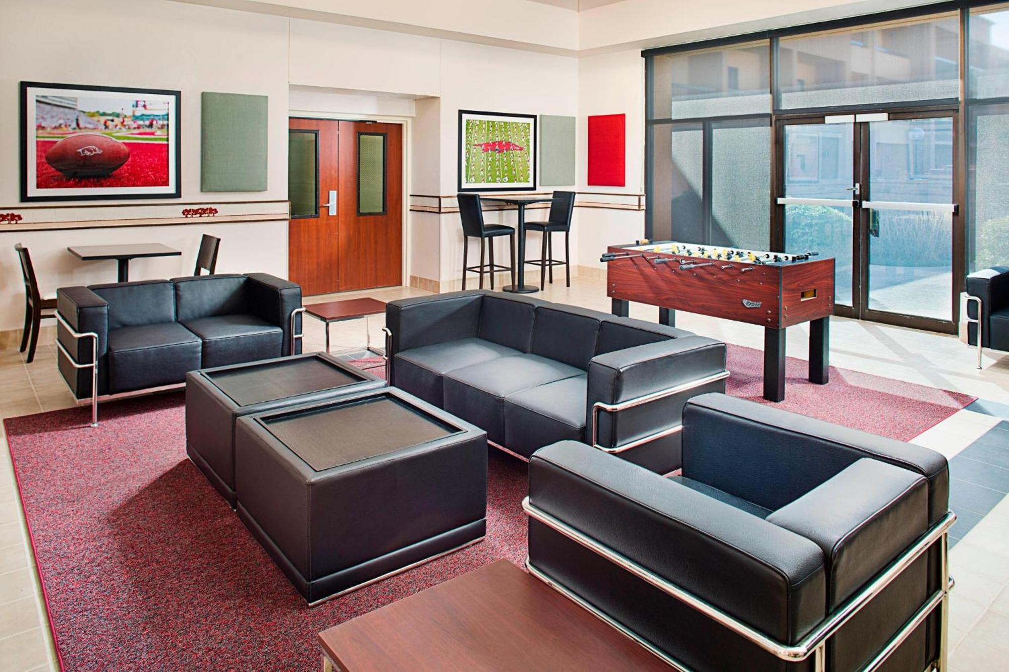 Courtyard By Marriott Little Rock West Exterior foto