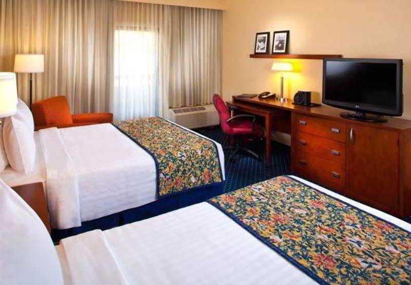 Courtyard By Marriott Little Rock West Quarto foto